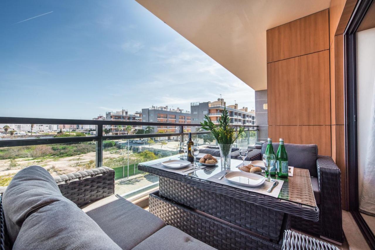 Sunset Home Olhao- Modern 3 Bed Luxury Apartment With Rooftop Pool エクステリア 写真